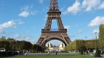去巴黎旅游一周需要多少钱
